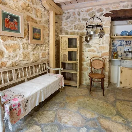 Pavezzo Country Retreat 아파트호텔 Katouna