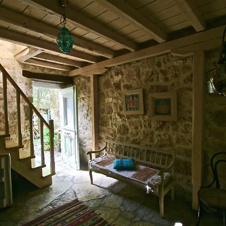 아파트호텔 Pavezzo Country Retreat