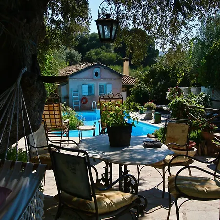 아파트호텔 Pavezzo Country Retreat