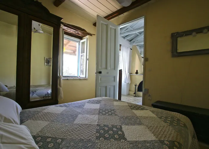 Pavezzo Country Retreat Apartahotel Katouna