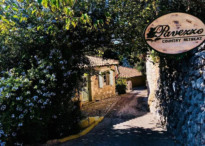 Pavezzo Country Retreat Apartahotel