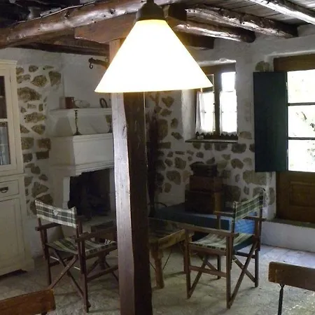 Pavezzo Country Retreat Aparthotel 3*