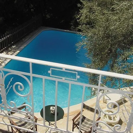 Pavezzo Country Retreat Aparthotel 3*