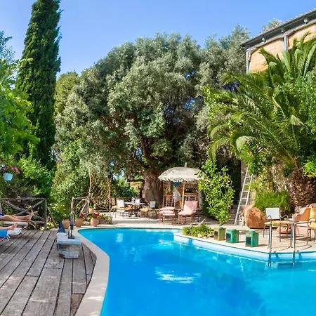 Apart Otel Pavezzo Country Retreat 4*