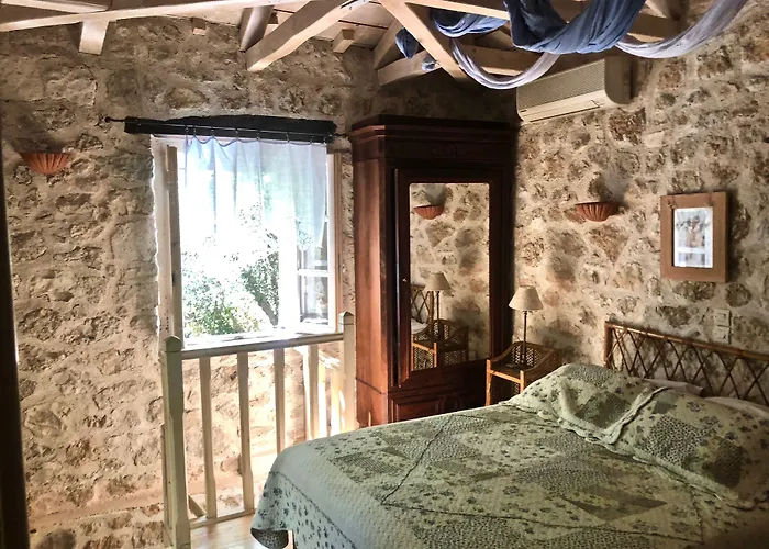 Pavezzo Country Retreat 公寓式酒店 4*
