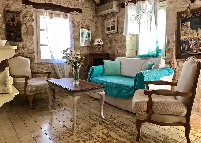 Pavezzo Country Retreat 公寓式酒店
